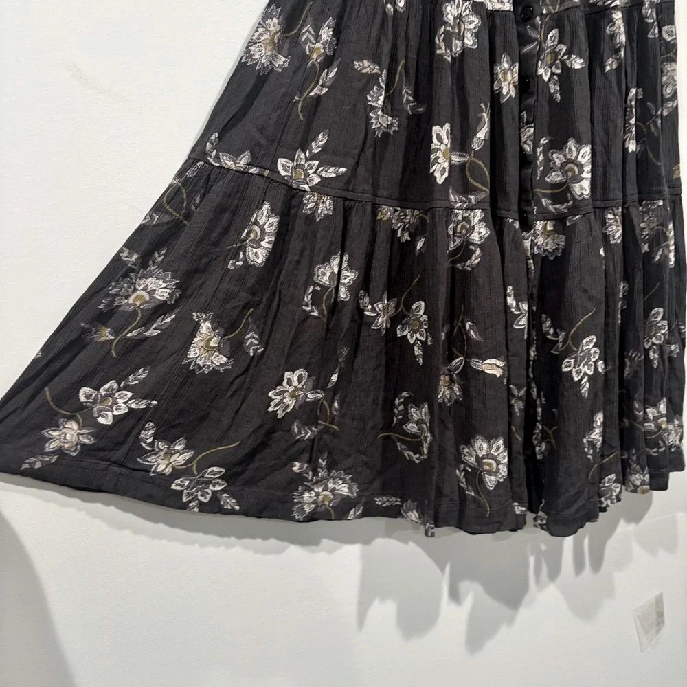 Christy Dawn Margot Floral Crop Top and Tiered Midi Grey Skirt‎ Set Set XS
